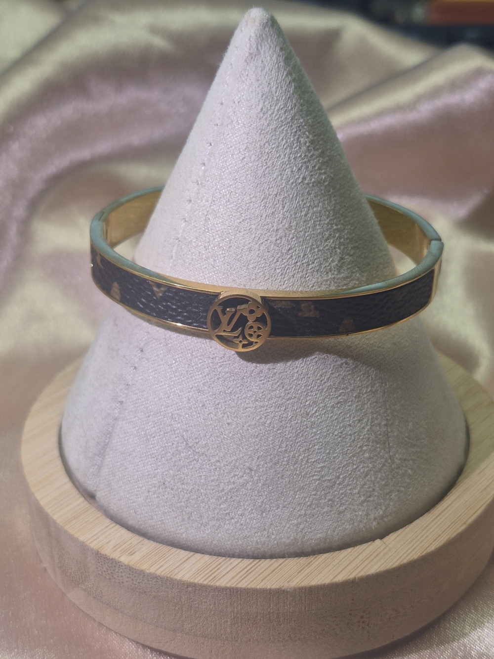 Gold-Tone Brown Patterned Bangle Bracelet with Logo Accent